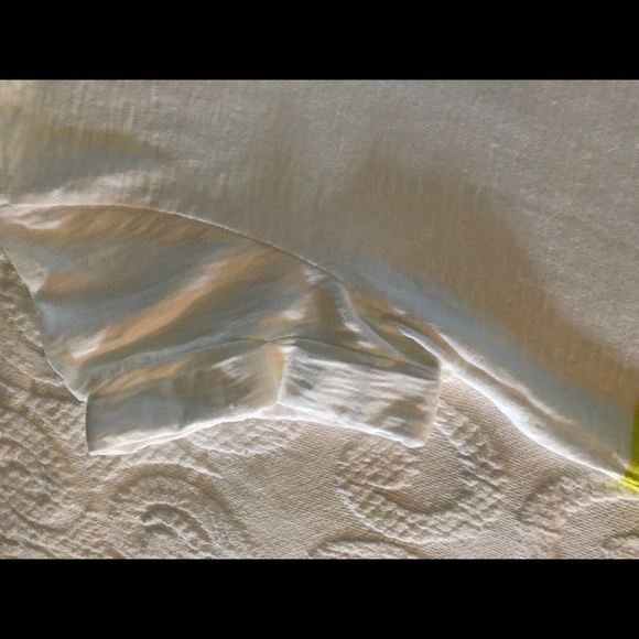 GIFTED WITH PURCHASE ♠️ Kate Spade Tee - Picture 4 of 9